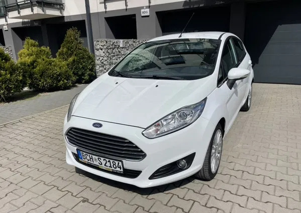 samochody osobowe Ford Fiesta cena 29990 przebieg: 184000, rok produkcji 2013 z Skawina